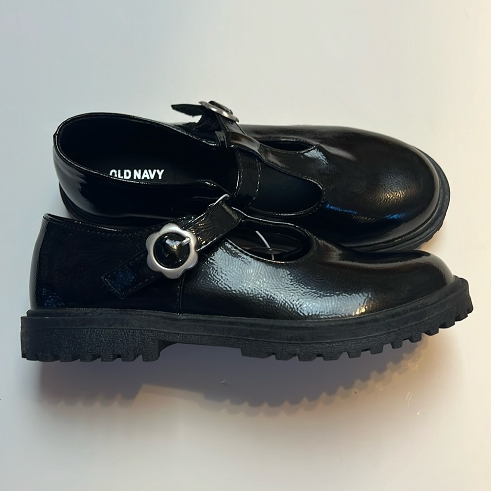 Old Navy Dress Shoes Chunky Mary Jane Black Patent Leather Flower Buckle New